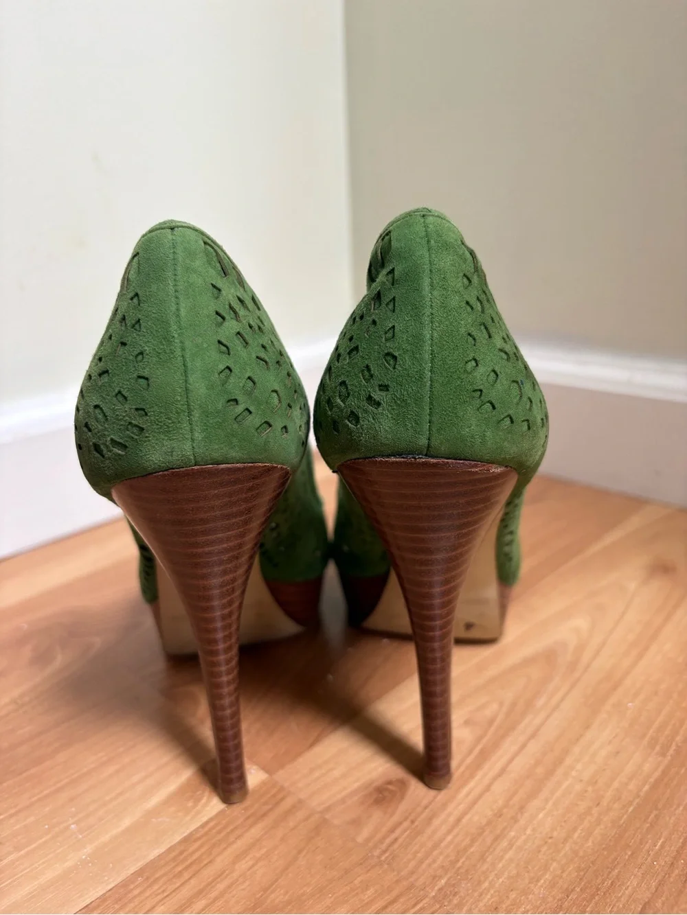 Enzo Angiolini Green Suede Laser-Cut Peep-Toe Heels